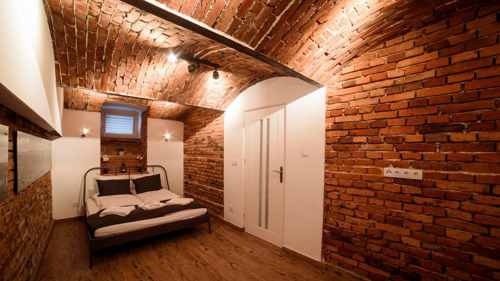 Cracow Rent Apartments: Spacious Stays Near Main Square Krakow Exterior photo