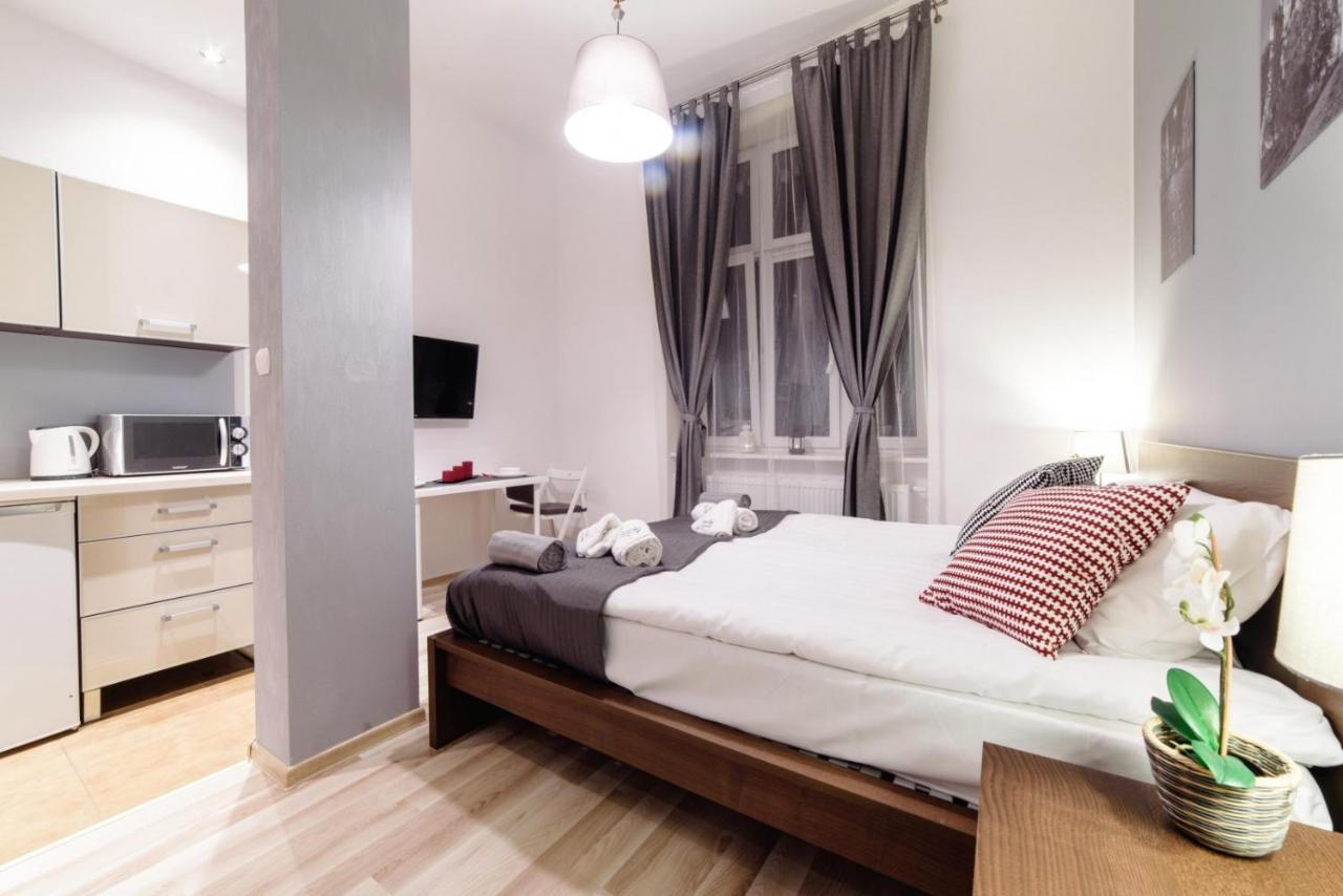 Cracow Rent Apartments: Spacious Stays Near Main Square Krakow Exterior photo